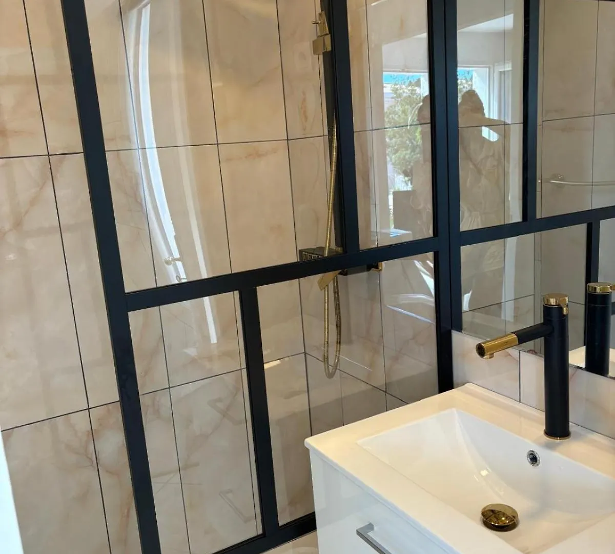 Le Pic De L'Ours Apartment Saint-Raphael