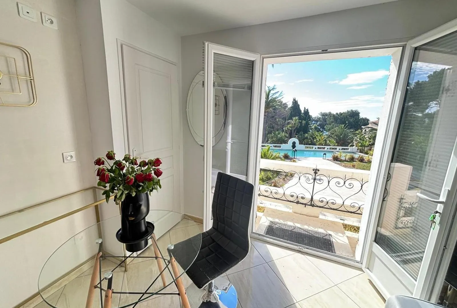 Le Pic De L'Ours Apartment Saint-Raphael  0*, Saint-Raphael (Var) France